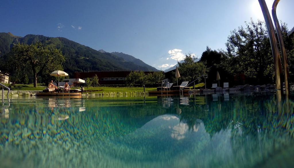 Ederfeld Aparthotel 4*